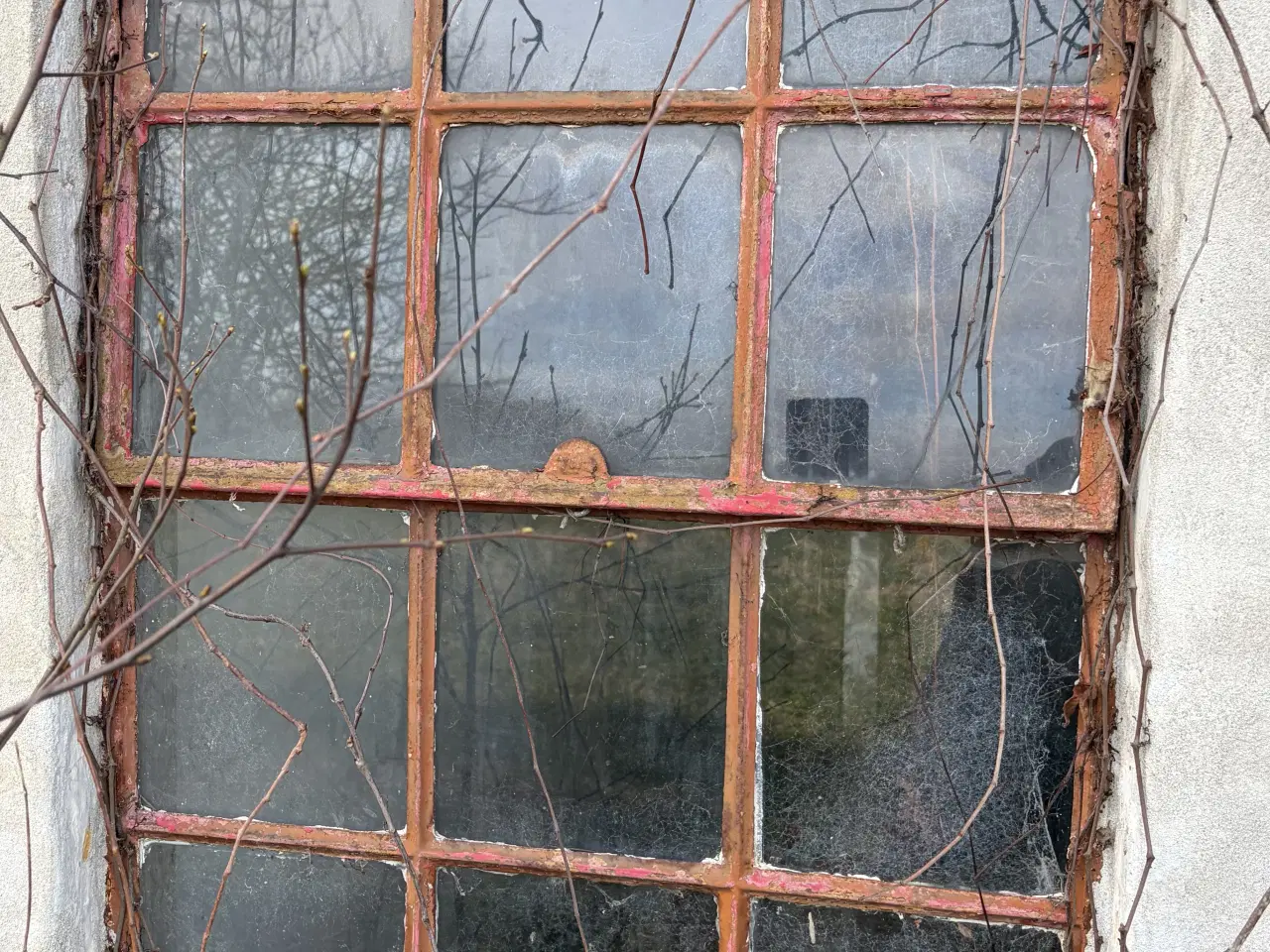 Billede 1 - Støbejern sprossede staldvinduer