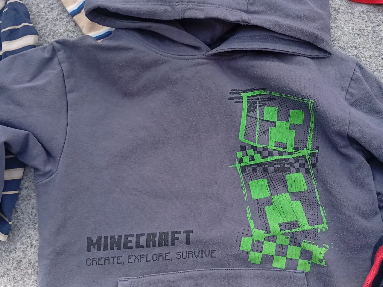 Billede 9 - Tøjpakke til dreng str. 122/128