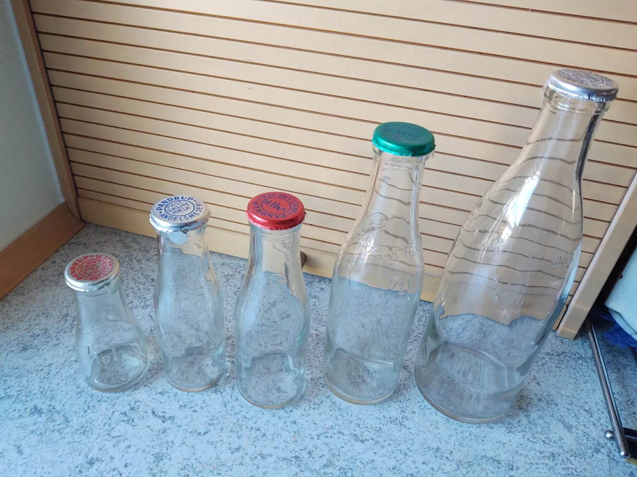 Billede 2 - Retro mælkeflasker 5 forskellige str. med kapsler