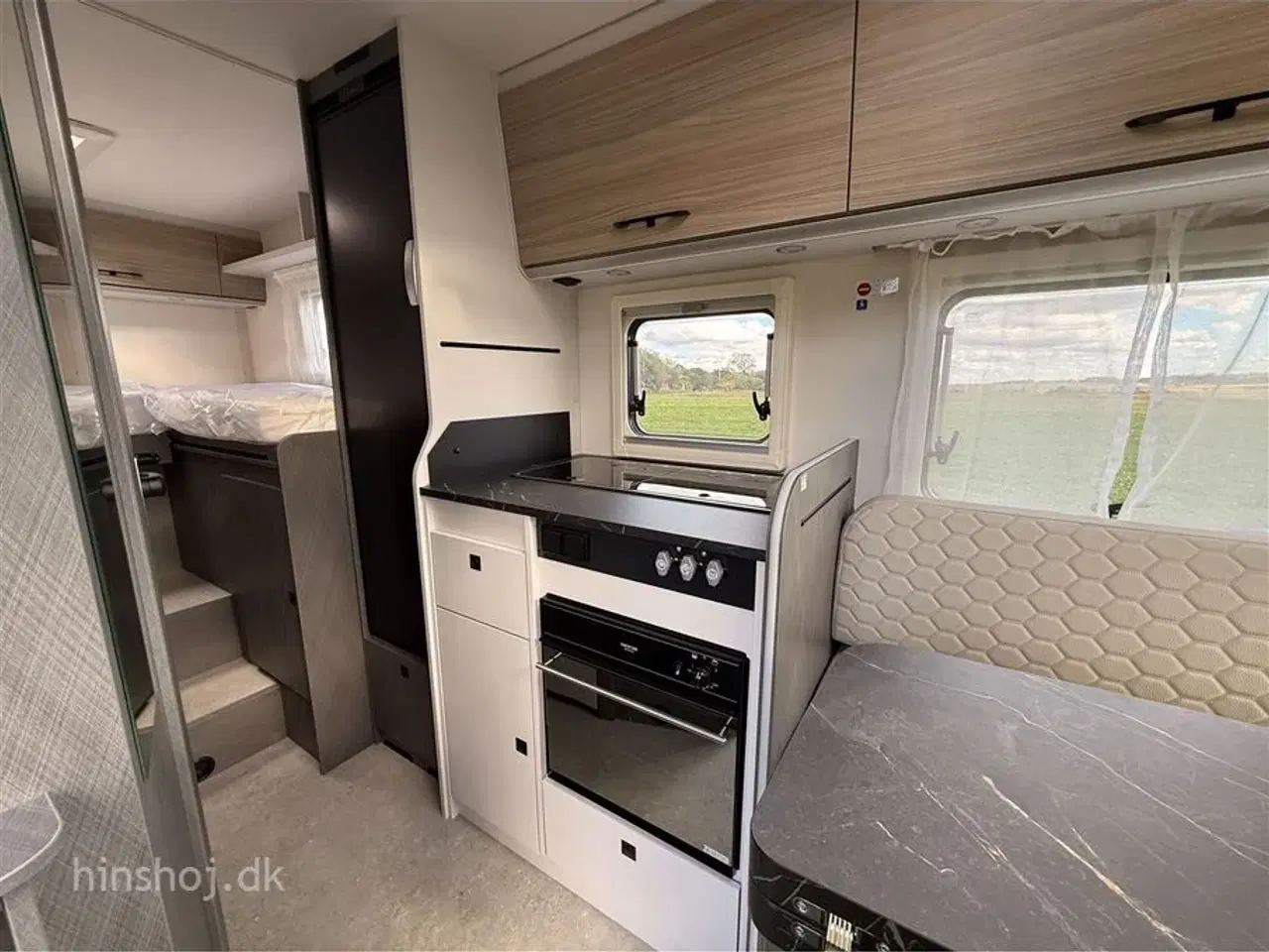 Billede 16 - 2026 - Etrusco V 6.8 SCF Scandic Edition Aut.   Lækker Autocamper med automatgear og face to face siddegruppe fra Hinshøj Caravan.