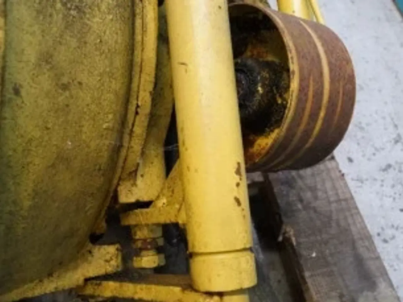 Billede 2 - New Holland TF46 Motor PTO