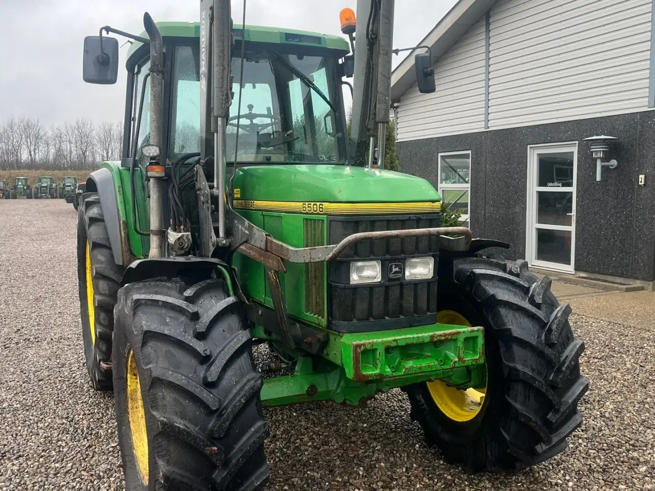 Billede 16 - John Deere 6506 Med frontlæsser og vendegear ved rattet samt nye fordæk