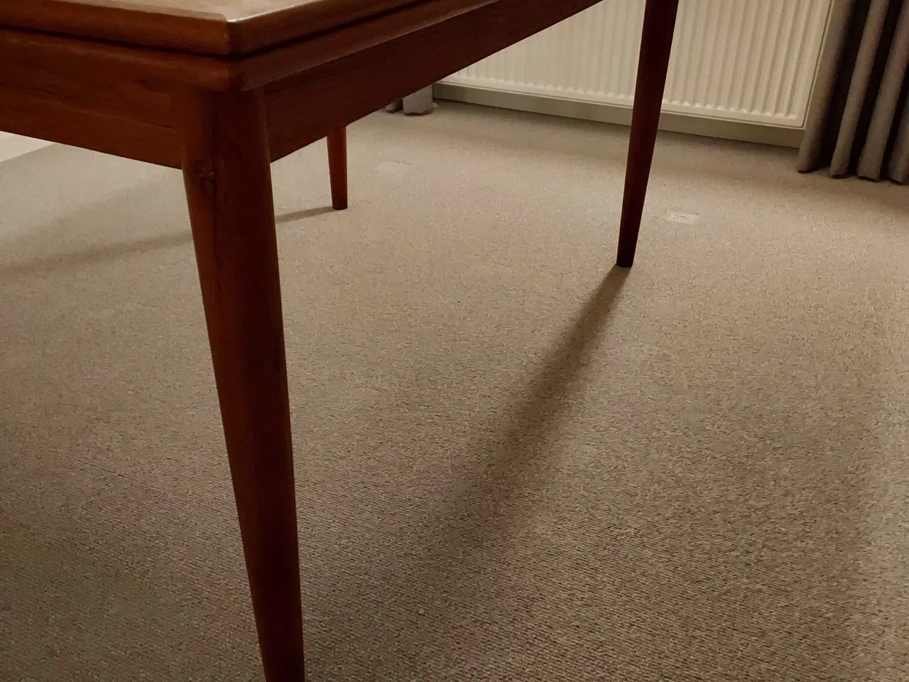 Billede 2 - Teaktræs spisebord m. hollandsk udtræk