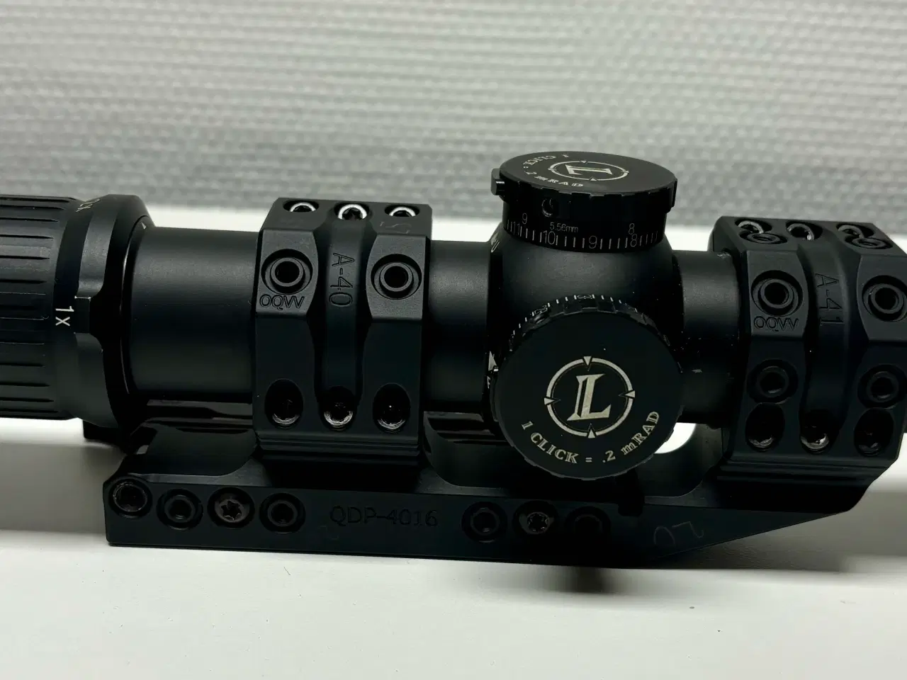 Billede 1 - Leupold Mark 6 1-6 belyst sigtekikkert