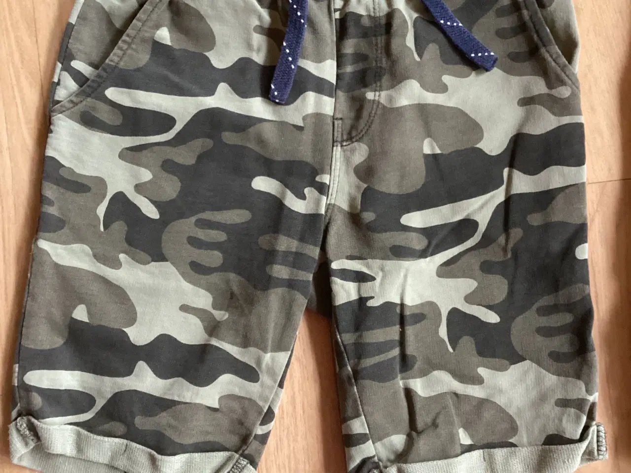 Billede 4 - Shorts pakke str. 122