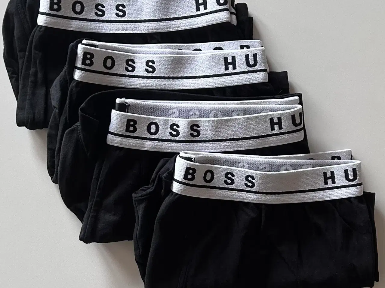 Billede 3 - Hugo Boss boxer trunks, 4 par - NYE!