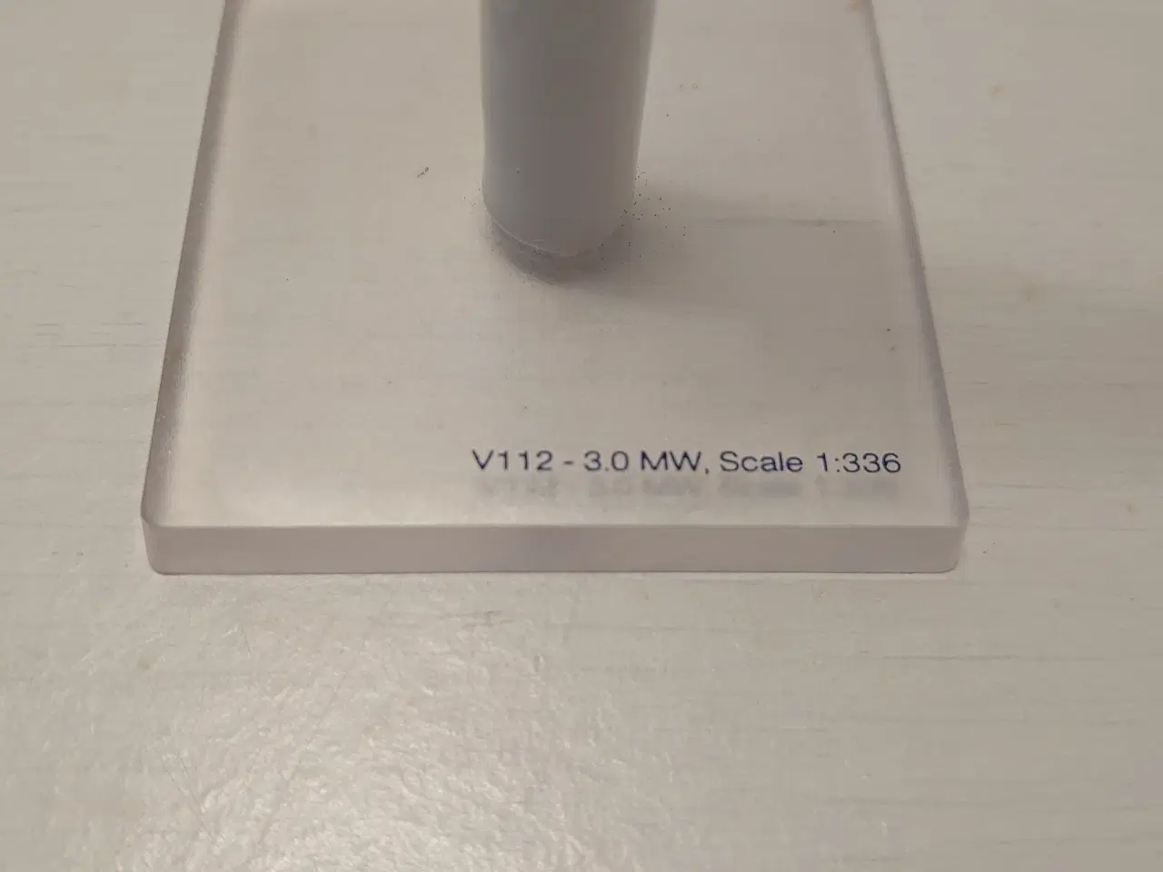 Billede 4 - Vestas vindmøllemodel i metal.Mrk.3MW,Scala 1:336.