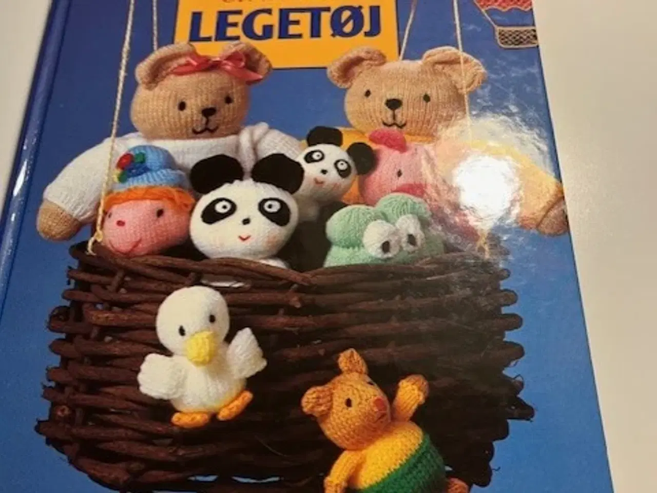 Billede 2 - Strikkebog med opskriter på