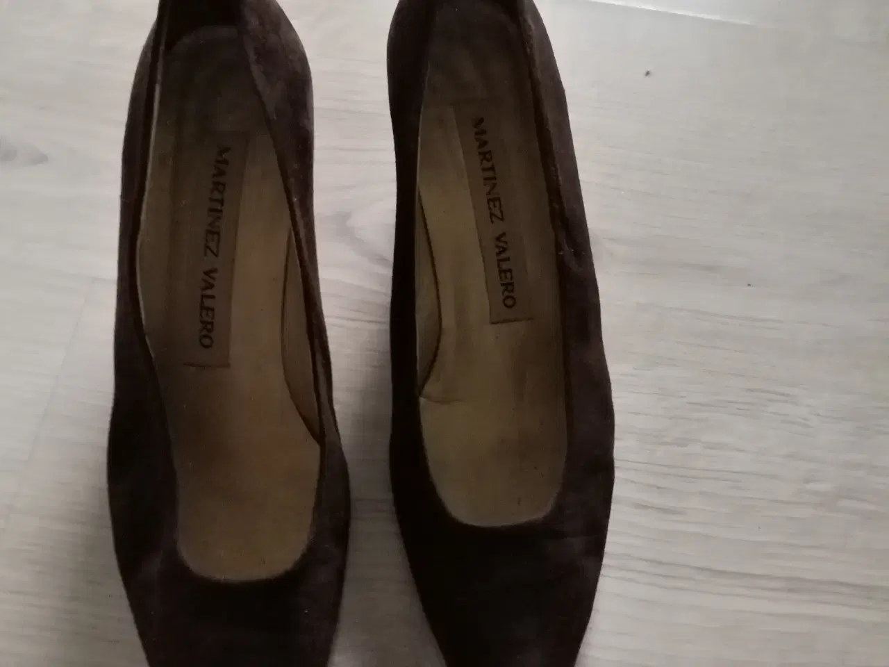 Billede 2 - Brun dame ruskind sko.