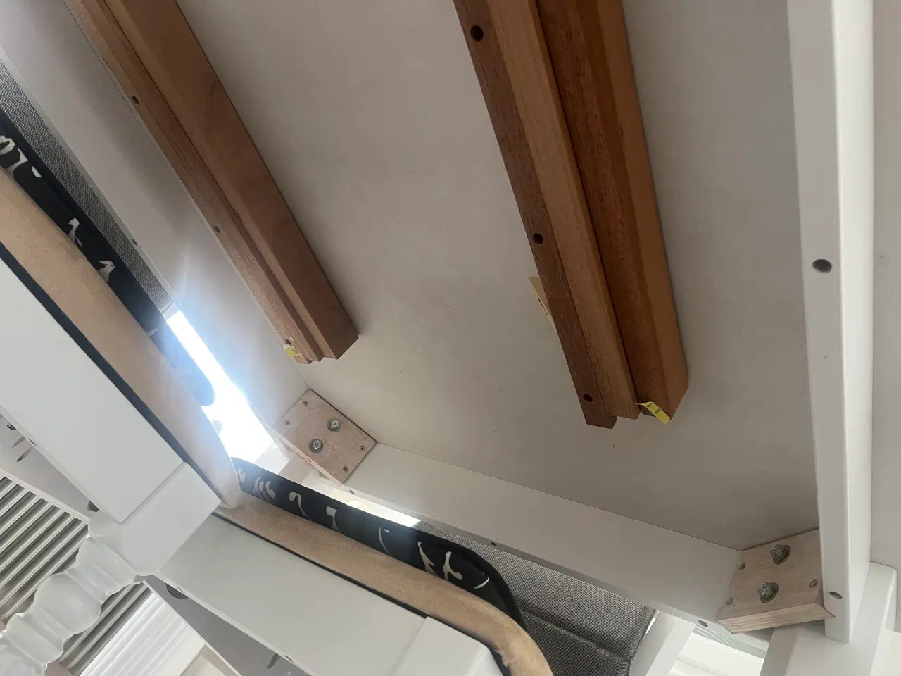 Billede 6 - Spisebord med 6 stole