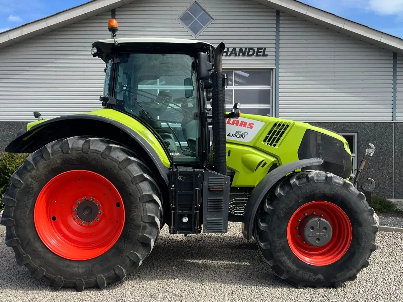 Billede 10 - CLAAS AXION 850 Med frontlift og frontpto