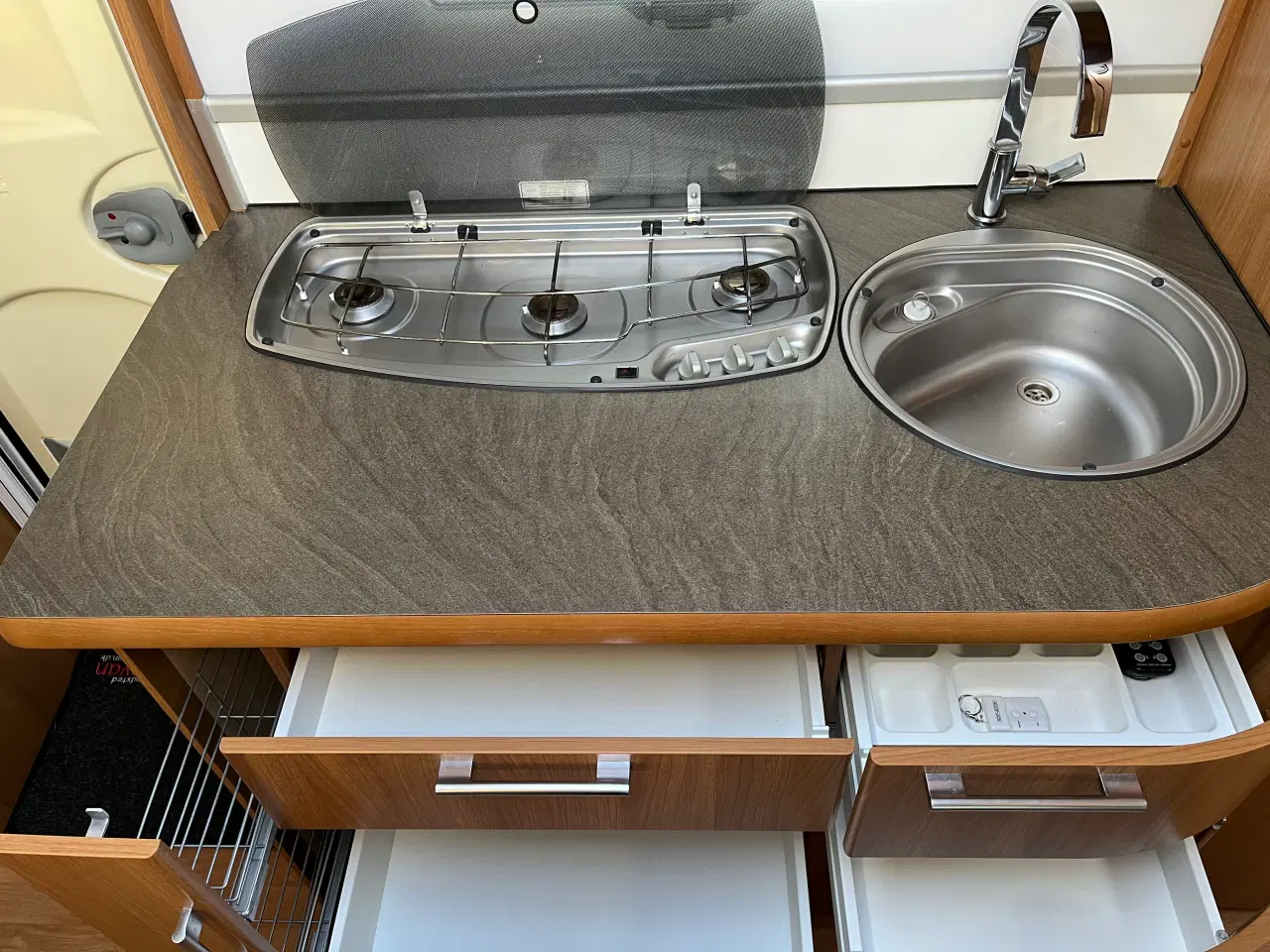 Billede 10 - 2011. Kabe onyx 620 køjevogn 