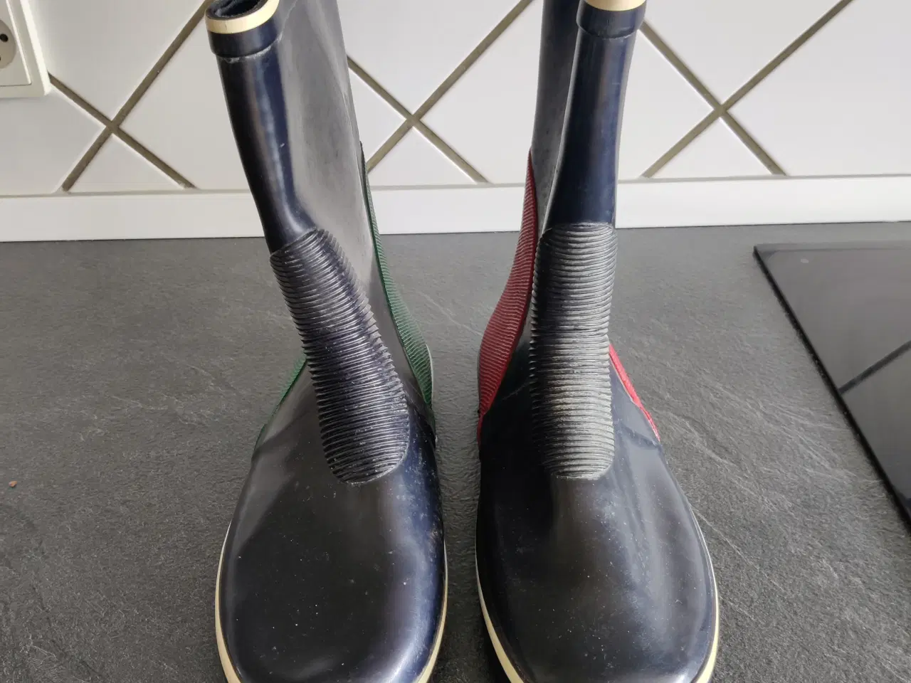 Billede 3 - Støvler. Str 39.