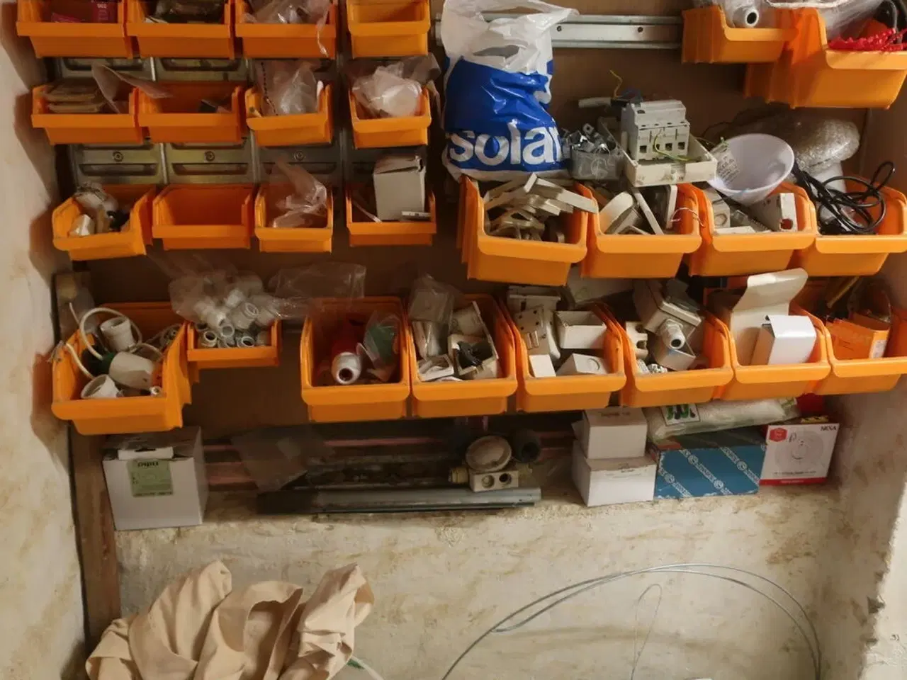 Billede 47 - Ryd hele værkstedet for løse dele