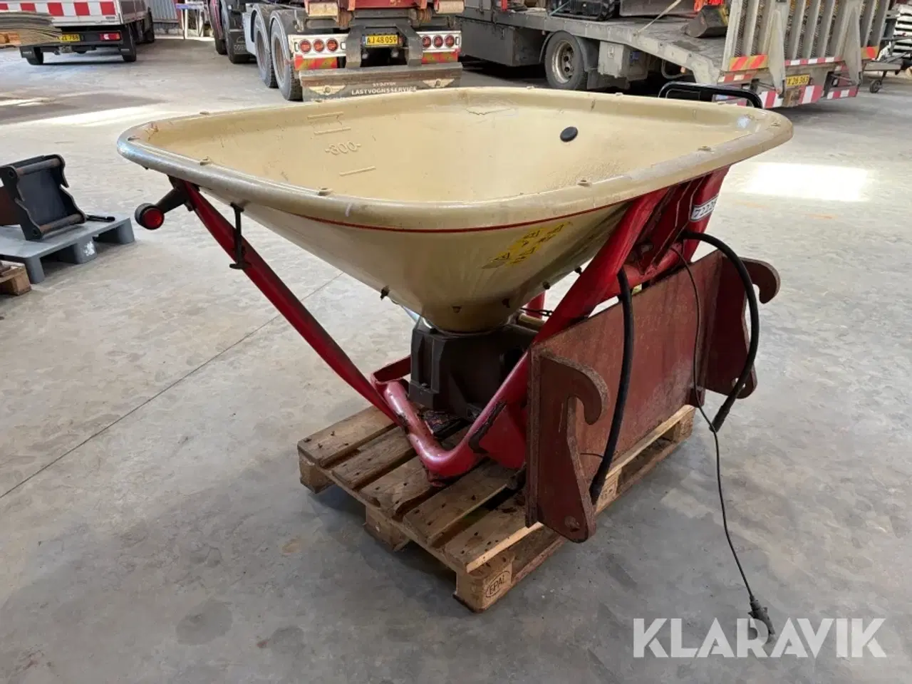 Billede 3 - Gødningsspredere Kverneland PS04 med hydraulikpumpe