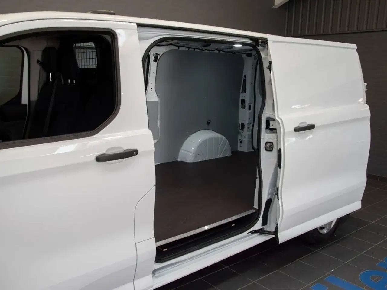 Billede 5 - Ford Transit Custom 300L 2,0 EcoBlue Trend aut.