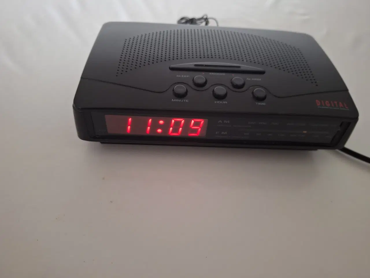 Billede 1 - Bordur - Klockradio