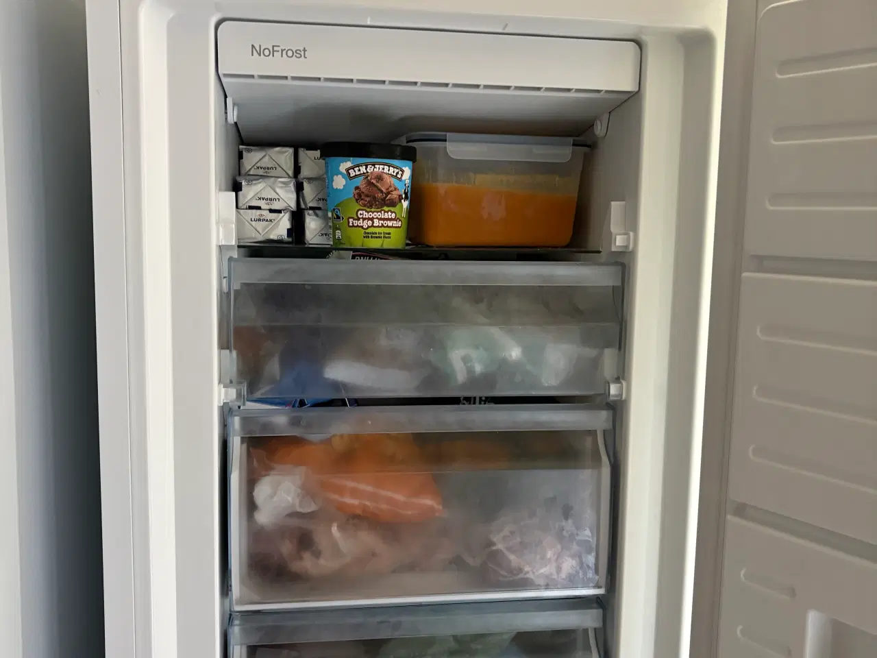 Billede 2 - Skabs fryser sælges 1 år gl