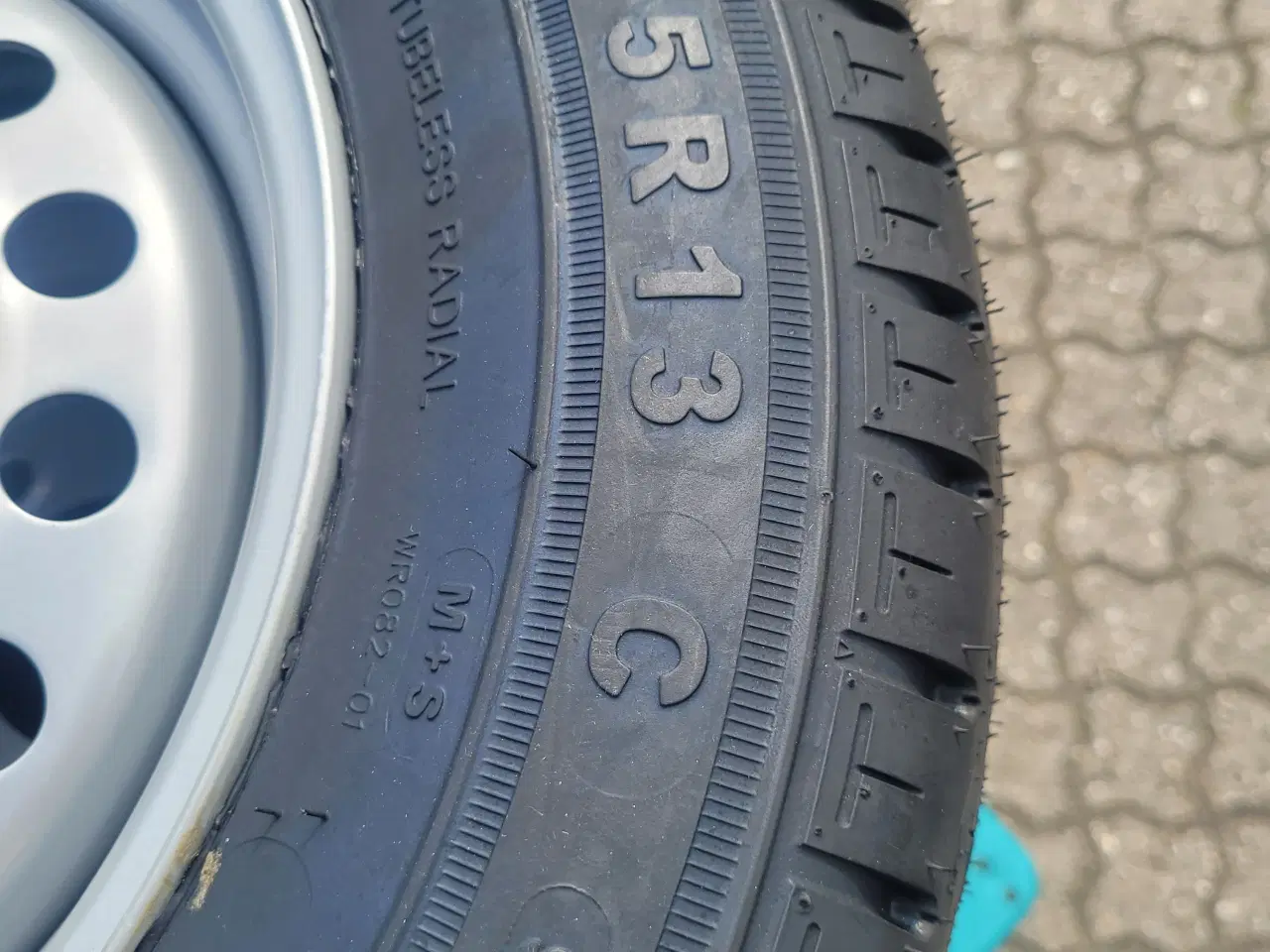 Billede 2 - 155 R 13" C