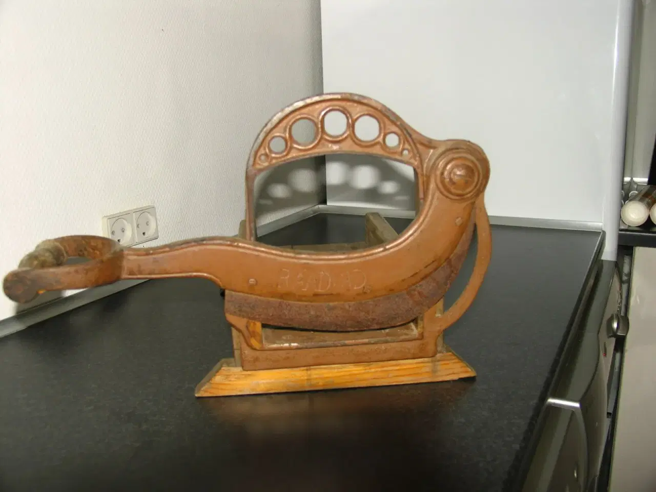 Billede 4 - Antik brødmaskine