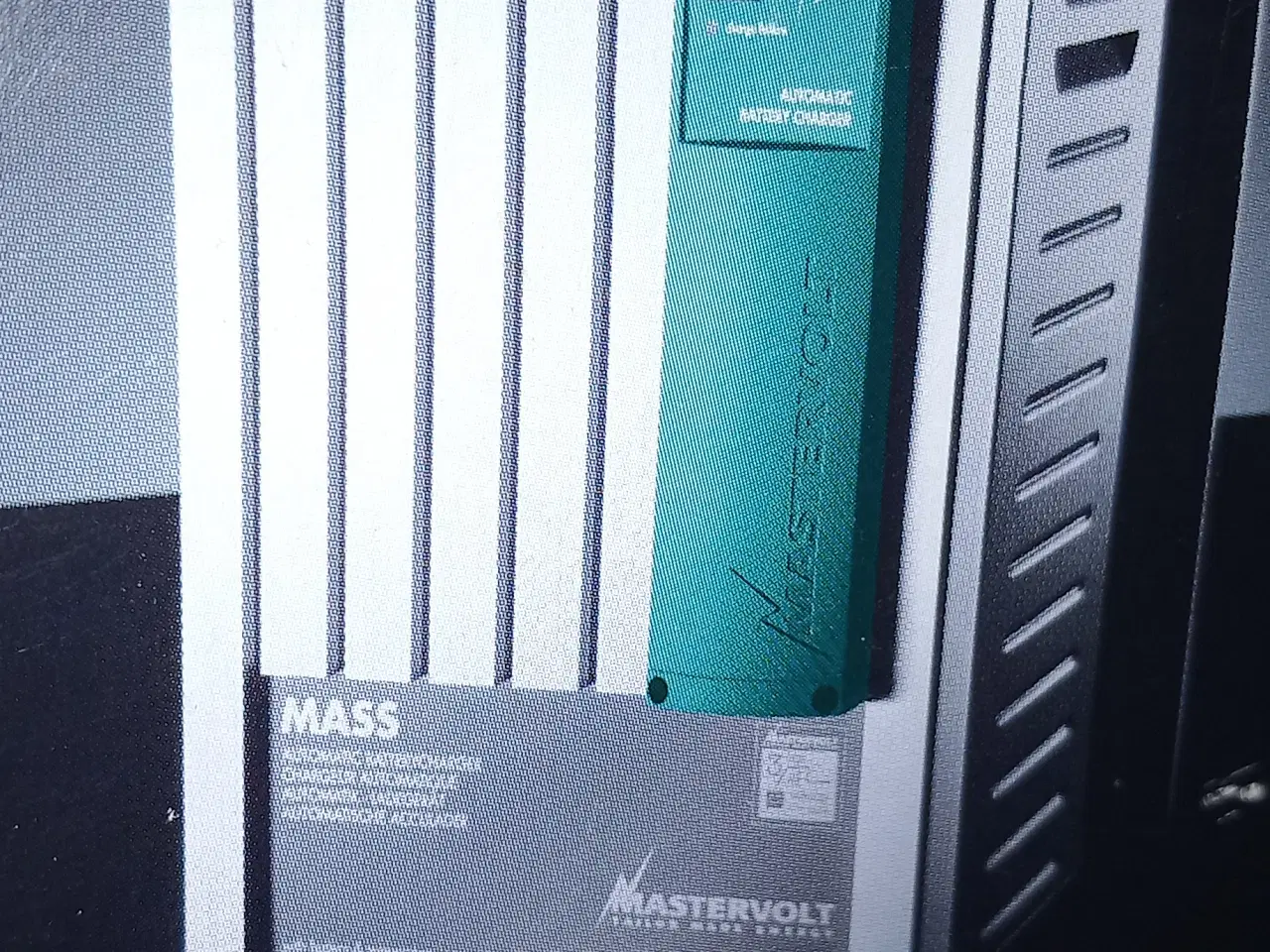 Billede 1 - Mastervolt Mass 60 amp lader