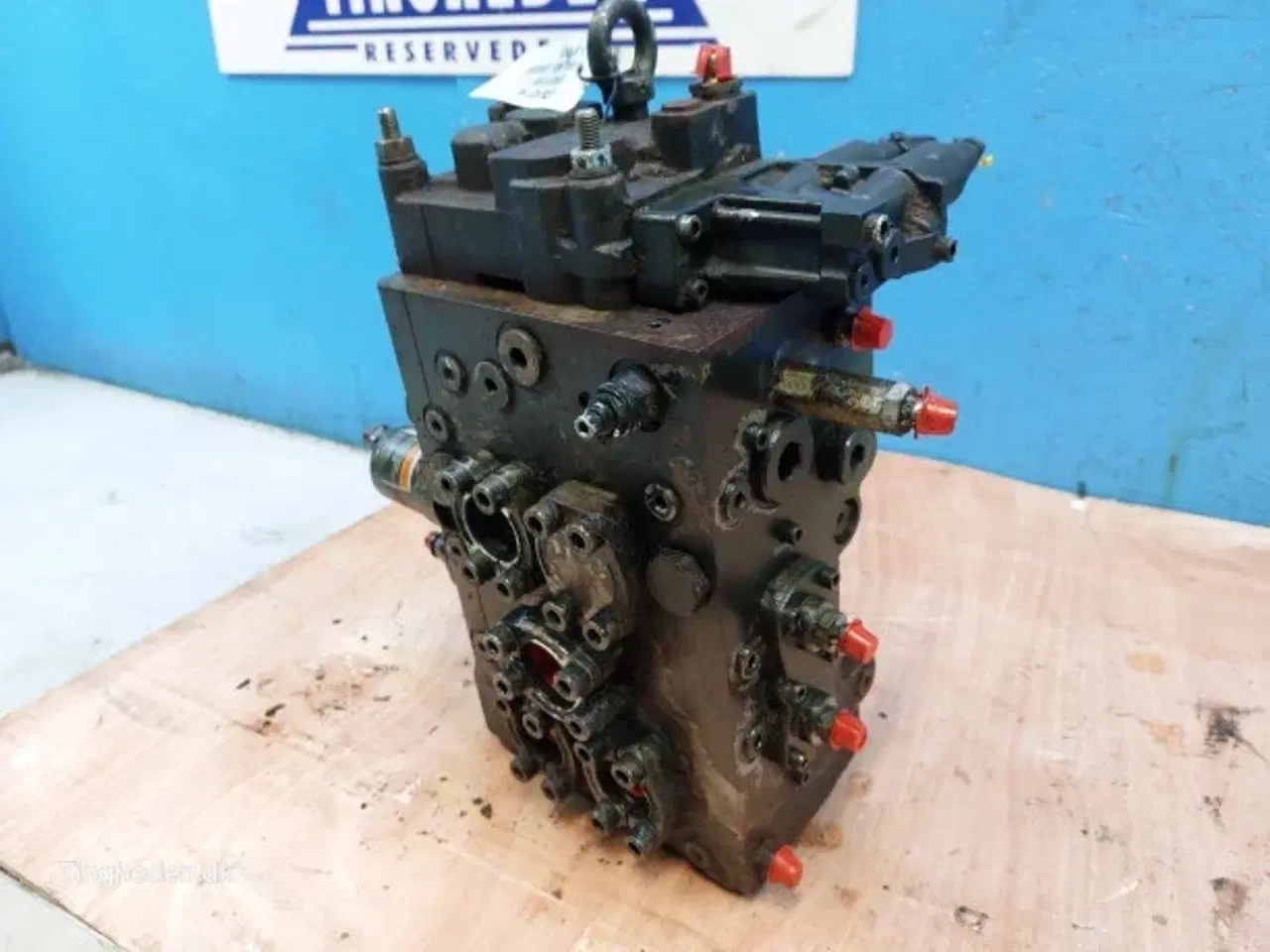 Billede 5 - JCB 427 HL Hydraulikventil 334/V1169