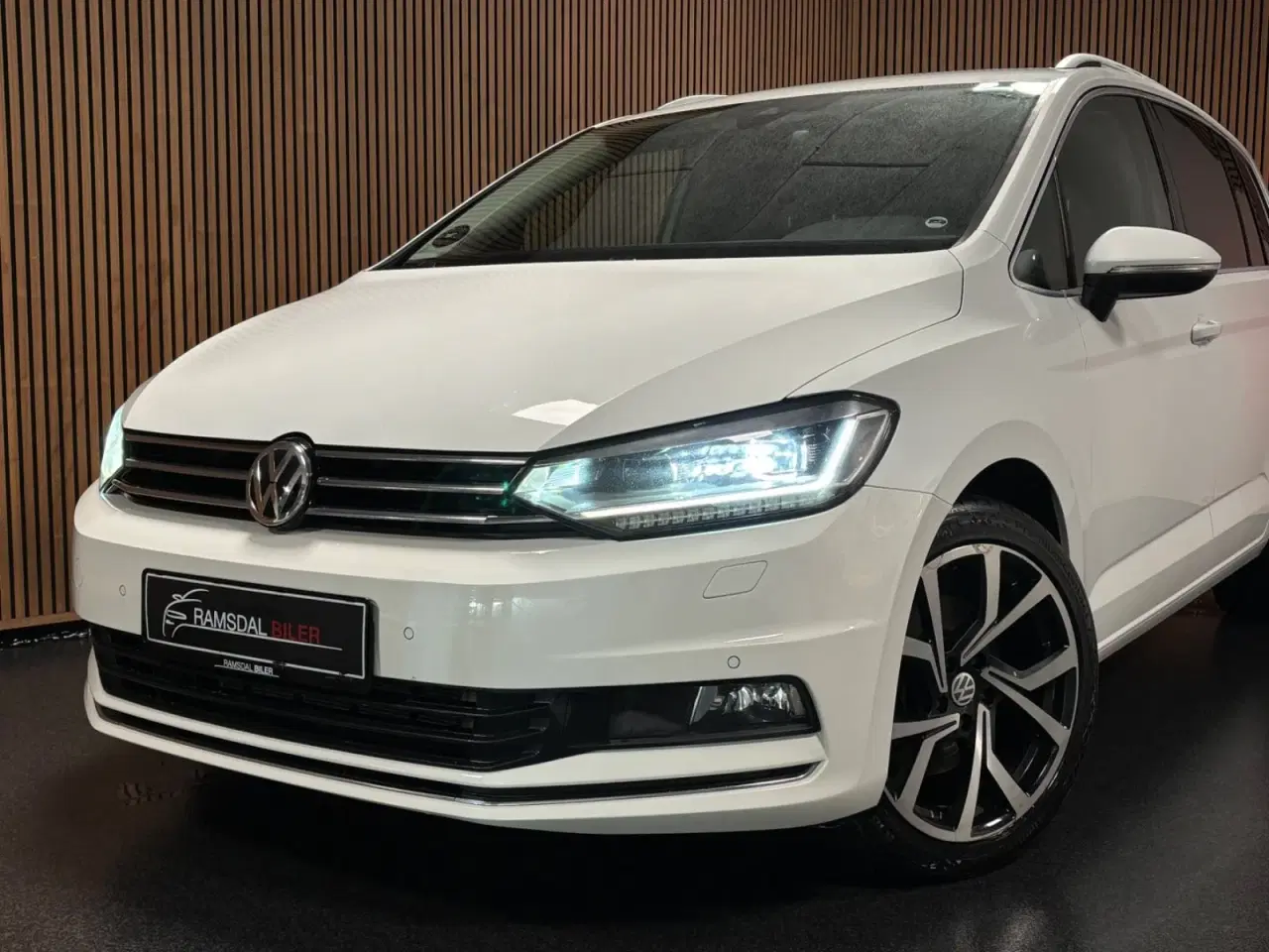 Billede 2 - VW Touran 2,0 TDi 190 Highline DSG 7prs