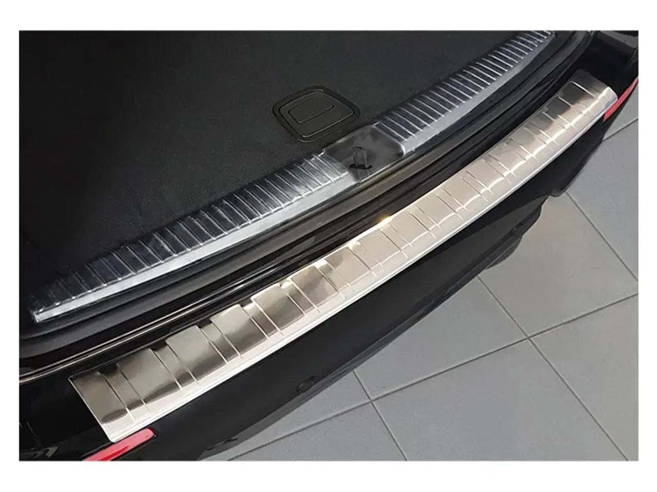 Billede 1 - Læssekantbeskytter E Klasse W213 St.car 2016-2023 -Stål