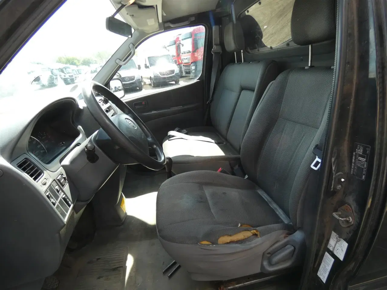 Billede 9 - Toyota HiAce Kort 2,5 D-4D 95HK Van