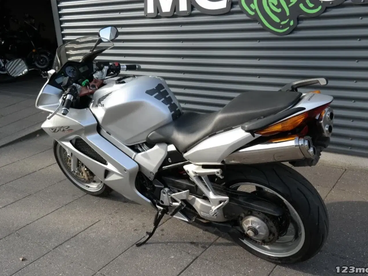 Billede 17 - Honda VFR 800 F MC-SYD       BYTTER GERNE