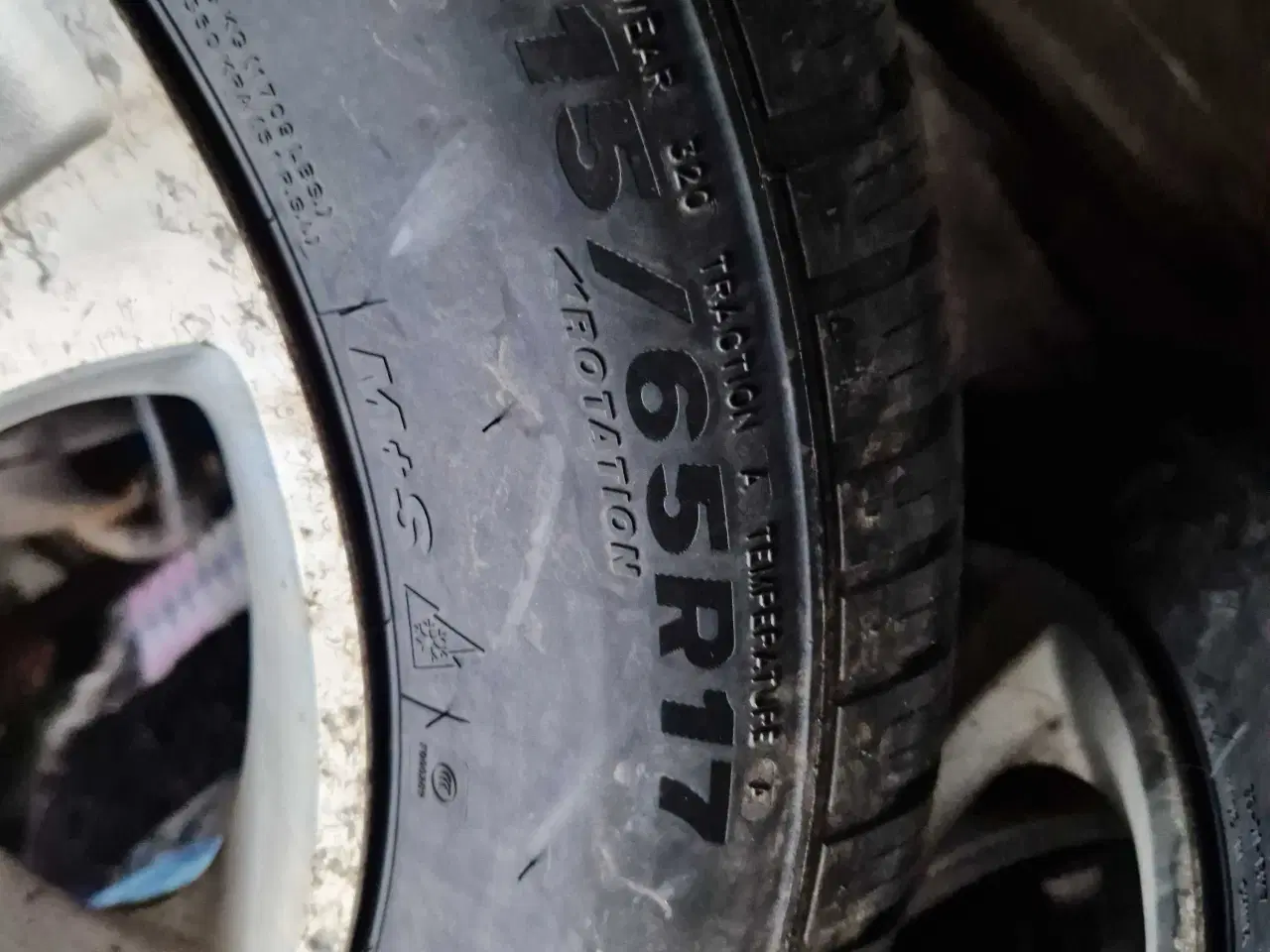 Billede 4 - Alufælge med Helårsdæk