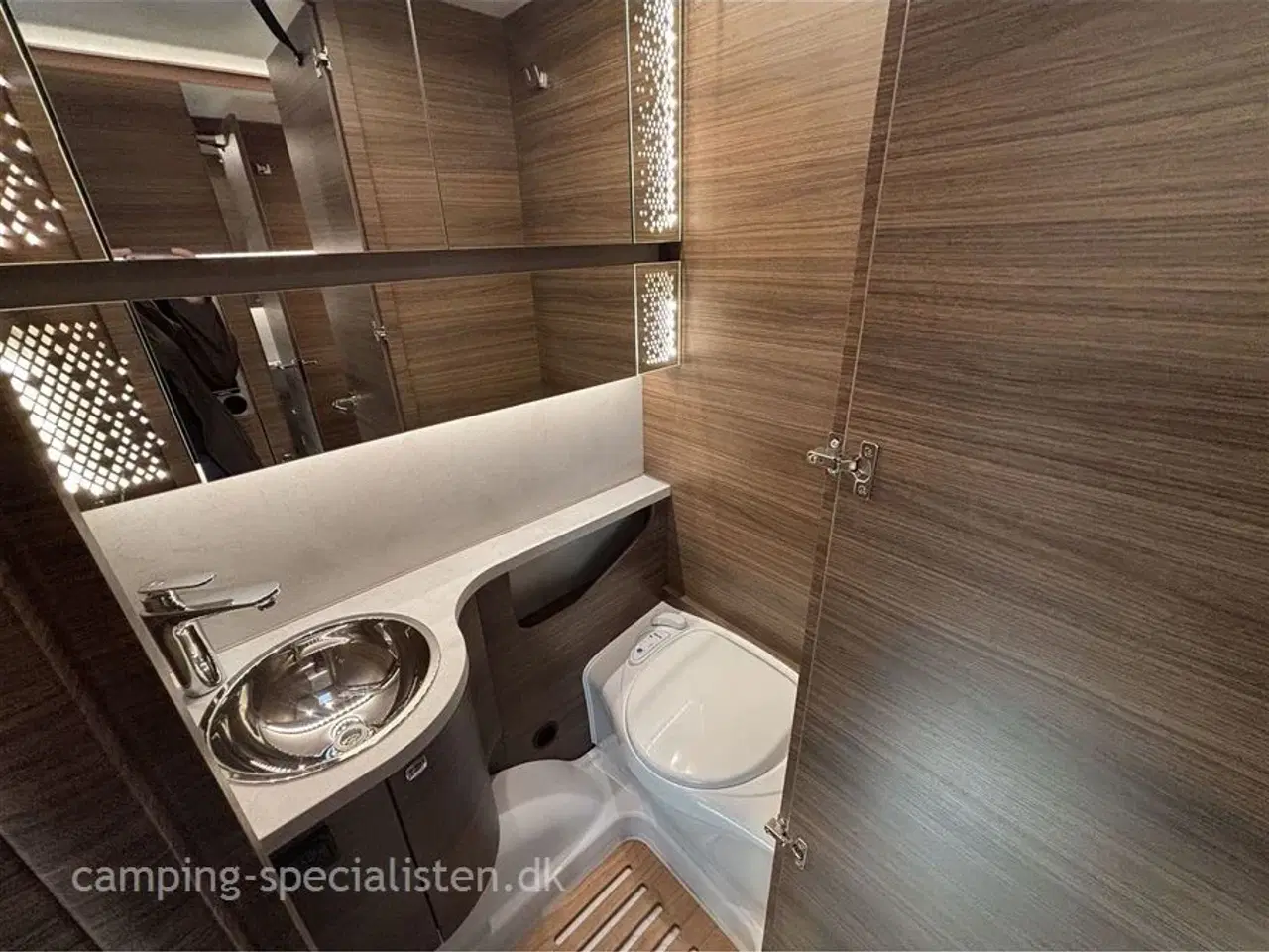 Billede 8 - 2026 - Tabbert Puccini 550 E 2,3   Ny Tabbert Puccini 550 E 2.3 model 2026 kan snart ses hos camping-Specialisten.dk