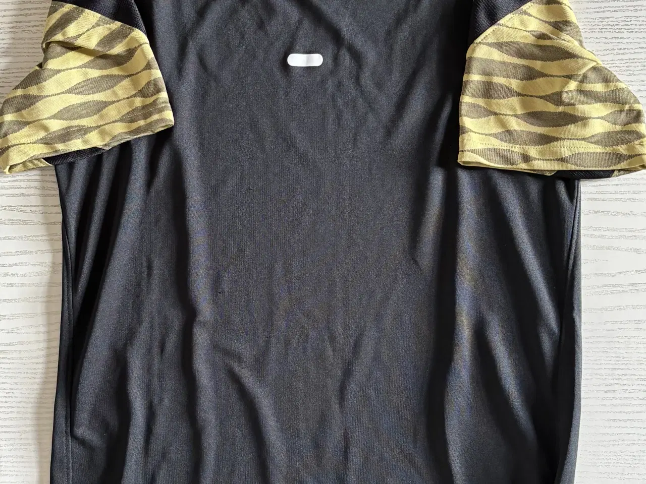 Billede 3 - T-shirt Nike str. S