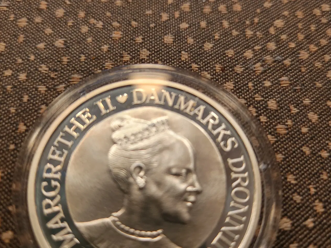 Billede 3 - Sølv mønt -  H.C. Andersen 1805-2005 - 10 kroner