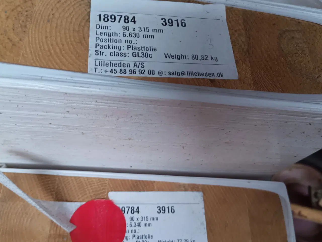 Billede 1 - 2 stk. Limtræsbjælker