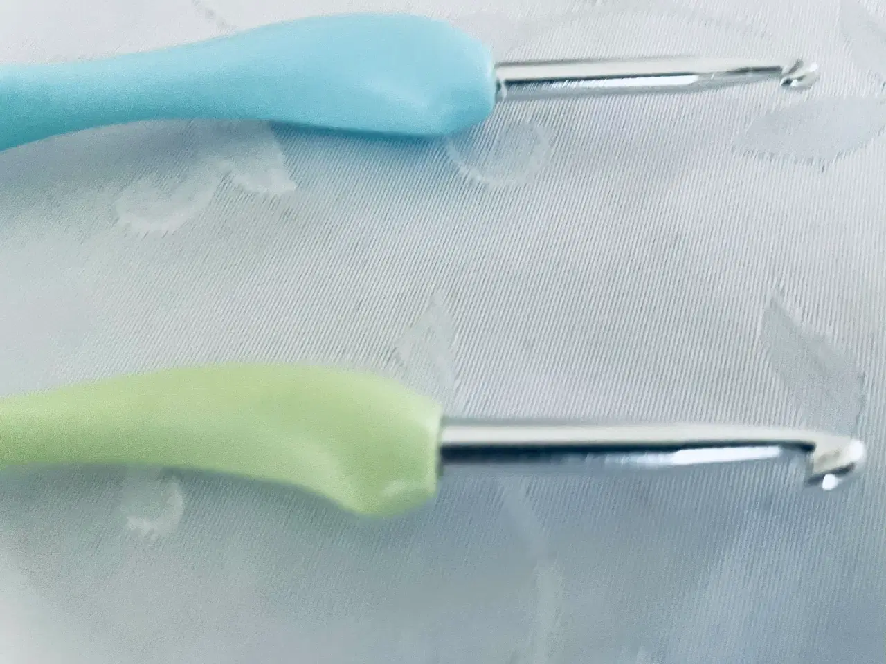 Billede 3 - 2 stk. hæklenåle 