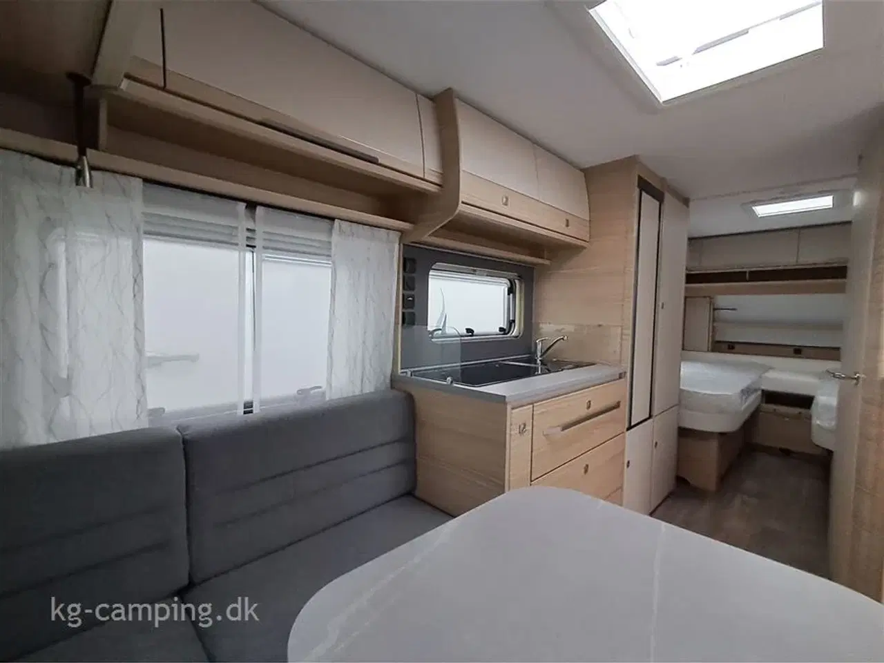 Billede 11 - 2026 - Fendt Bianco Selection 515 SG Kvalitetsvogn indrettet med enkeltsenge og sengeudtræk samt masser af udstyr.