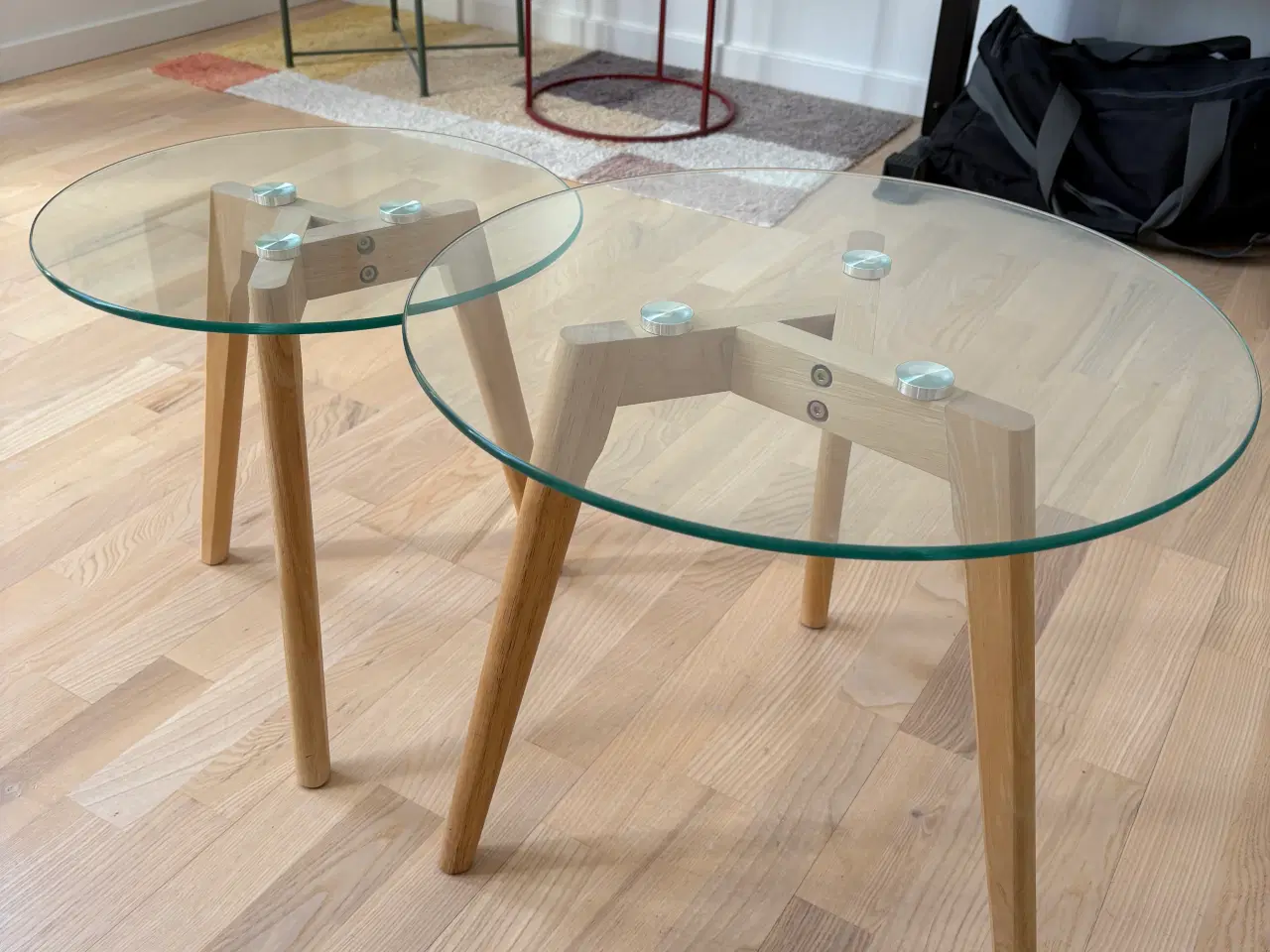 Billede 2 - Flotte sofa/hjørneborde i glas sælges