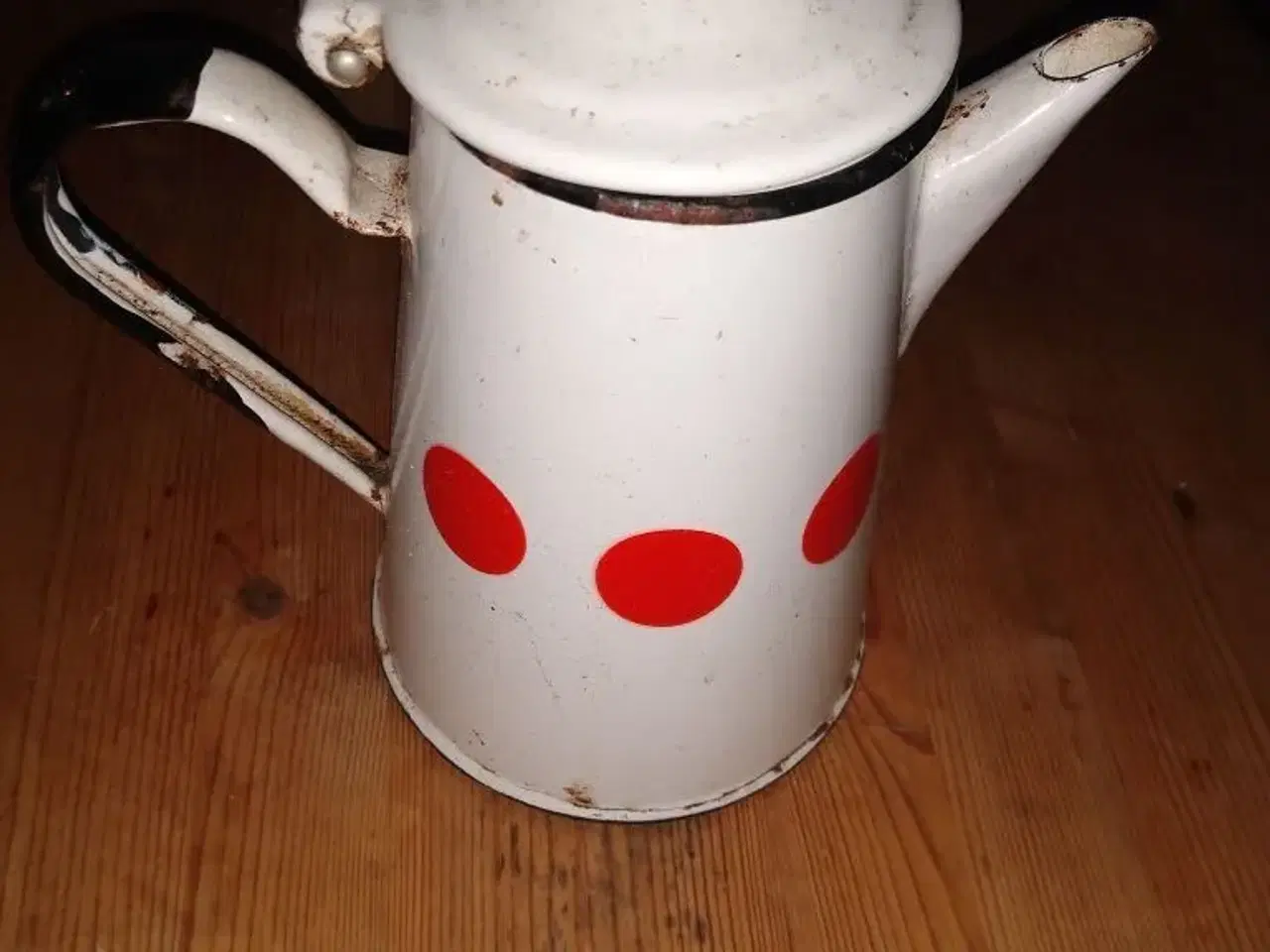 Billede 2 - Kaffekande - Hvid med røde prikker