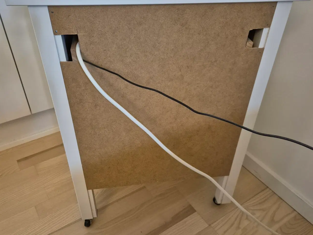 Billede 5 - Sengeborde IKEA - HEMNES Kommode 2 skuffer, hvid