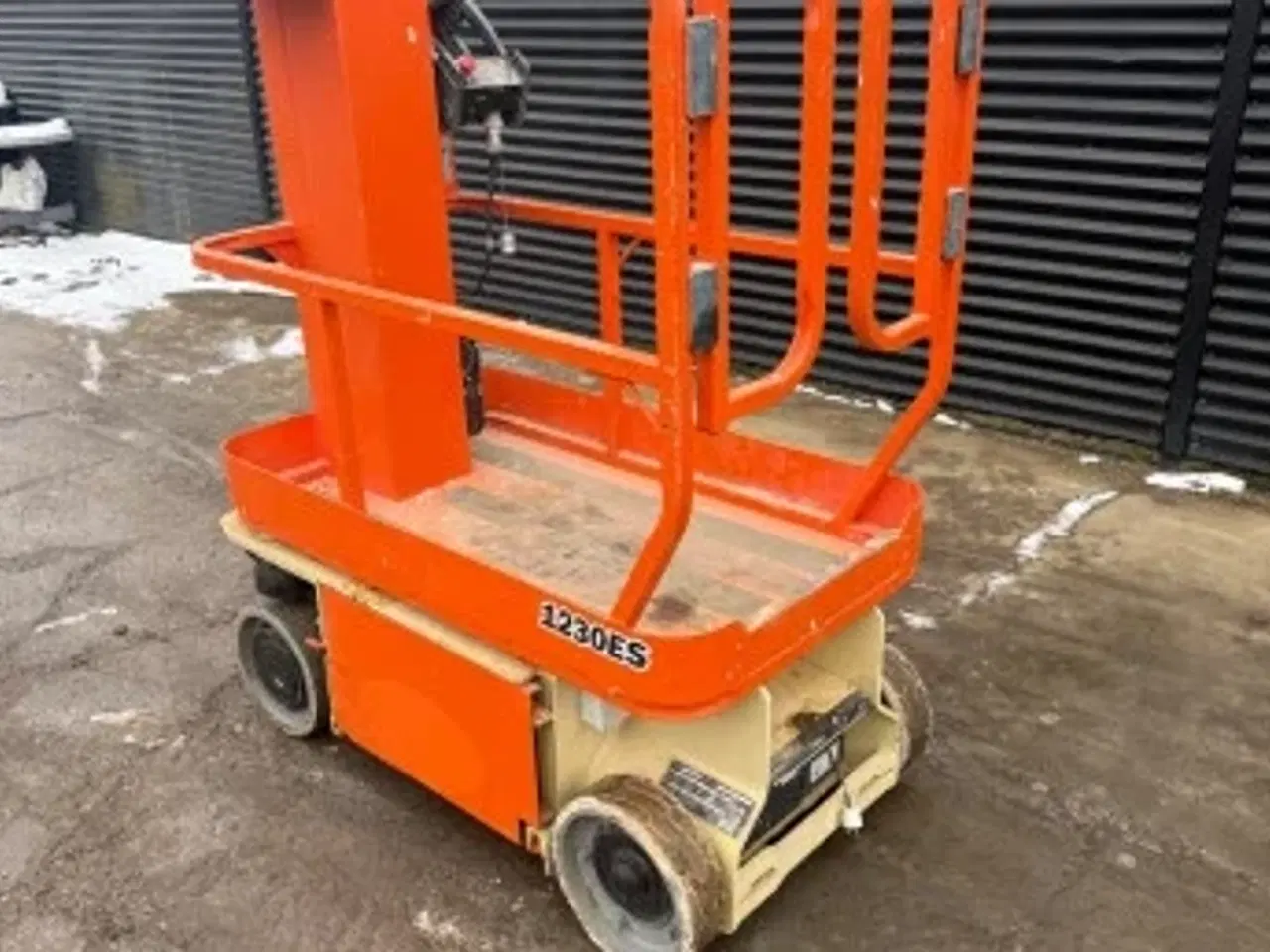 Billede 2 - Populær søjlelift