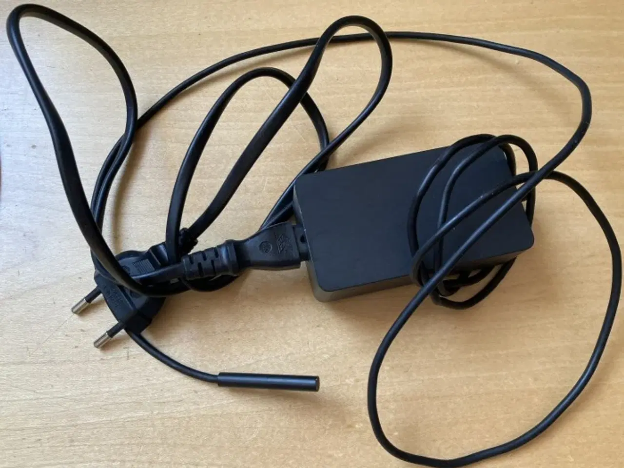 Billede 1 - Microsoft Surface oplader 65 W