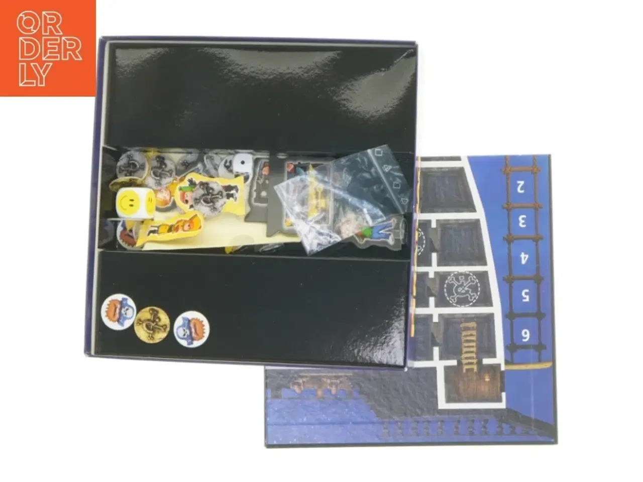 Billede 2 - Piratjagten brætspil (str. 25 x 25 x 6 cm)