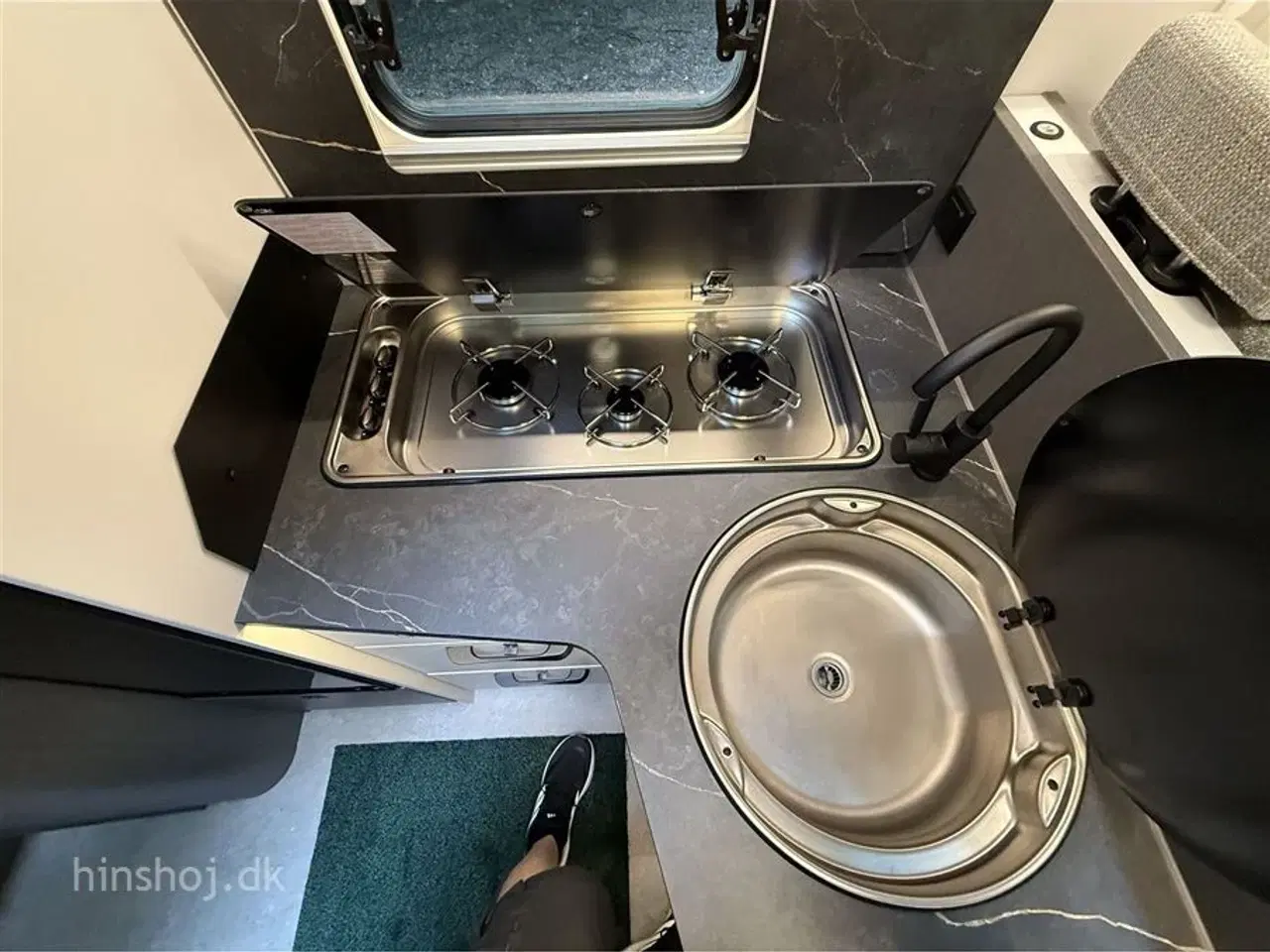 Billede 14 - 2026 - Etrusco I 6900 SB Aut.   Etrusco by Hymer er Italiensk Elegance og Komfort fra Hinshøj Caravan