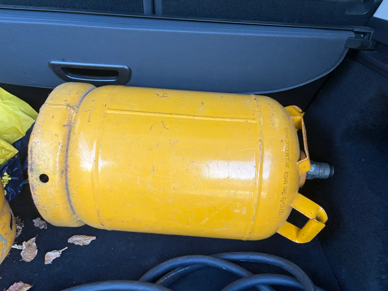 Billede 2 - Gasflasker 1 x 11 kg & 2 x 5 kg