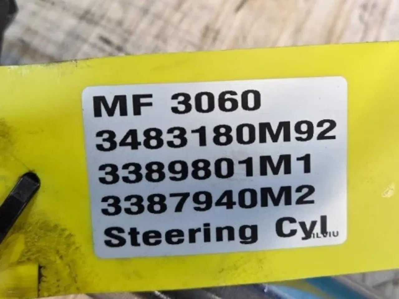 Billede 2 - Massey Ferguson 3060 Styrecylinder 3483180M92