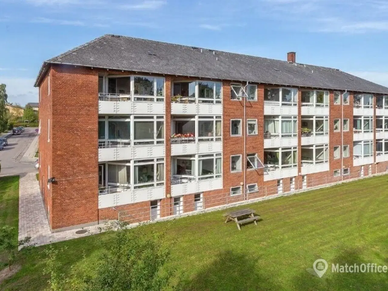 Billede 1 - Rummeligt lager i Rødovre