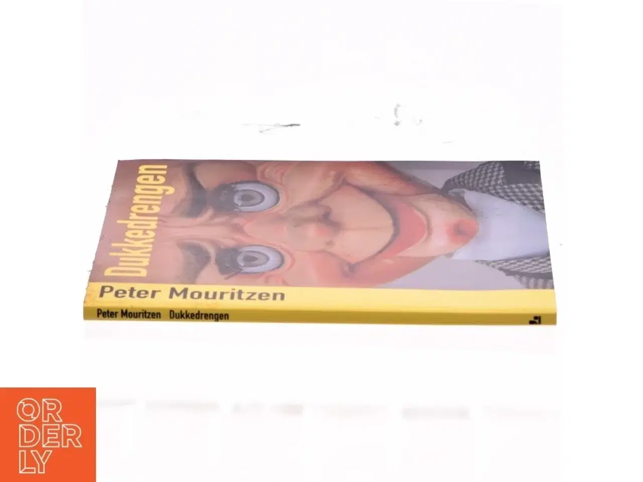 Billede 2 - Dukkedrengen af Peter Mouritzen (Bog)