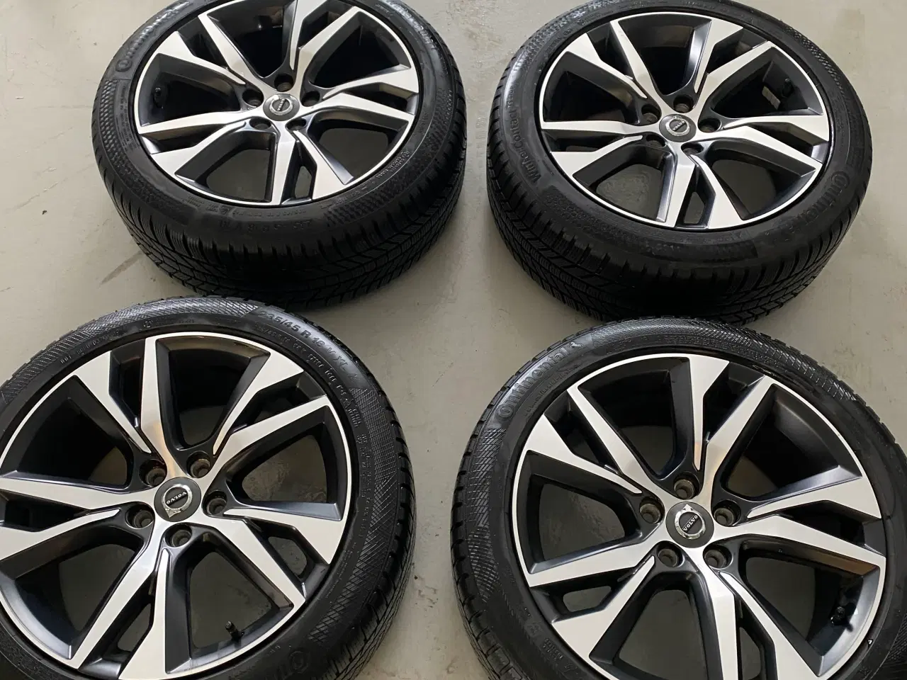 Billede 1 - Originale pæne volvo fælge