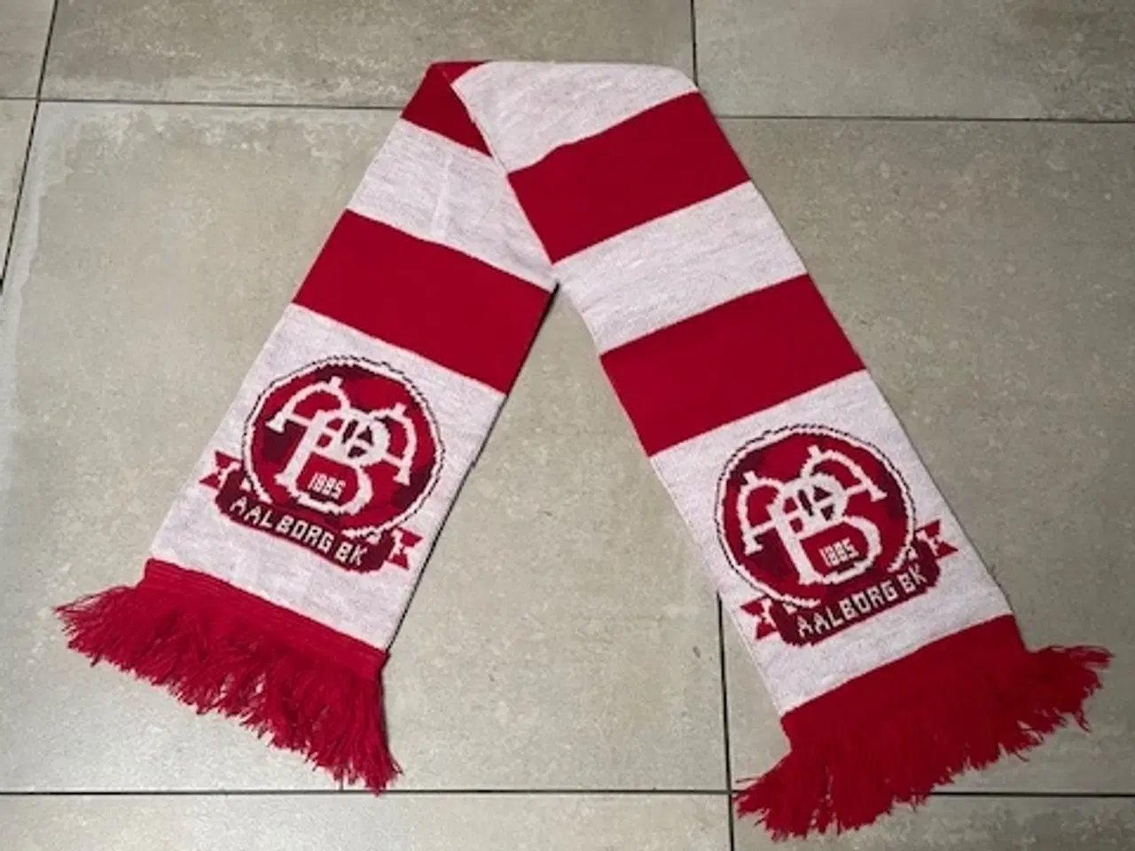 Billede 1 - Aab halstørklæde